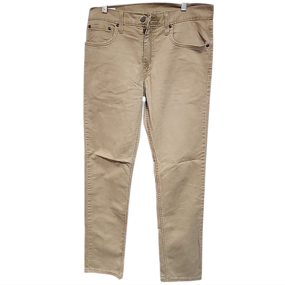 Levis  Men 502 Beige Pants. Size 32x34